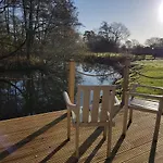 Waterside Shepherds Hut